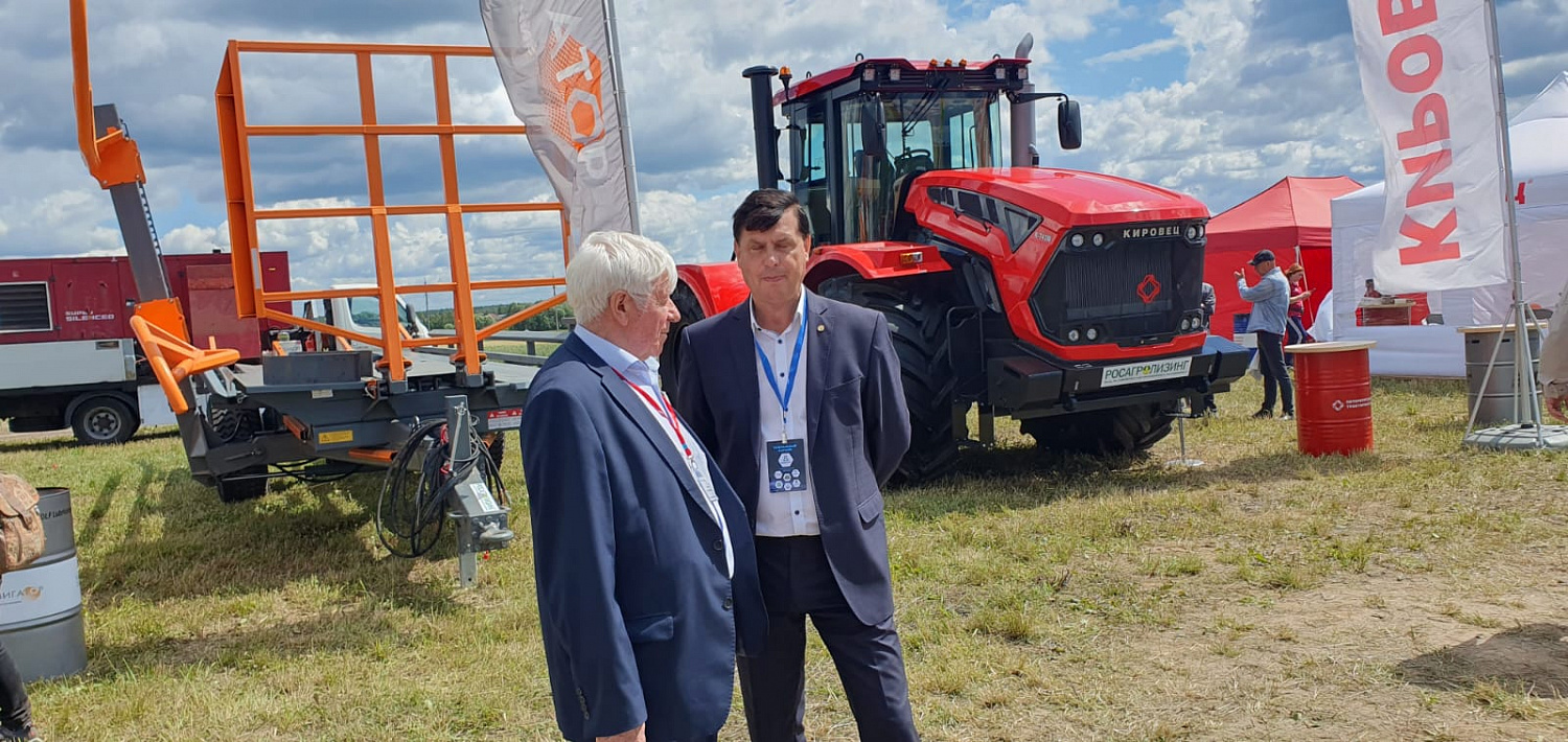 НАШИ НА АГРОПОЛИГОНЕ 2023